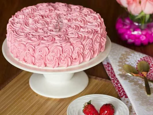 Strawberry Cake For Valentine’s Day